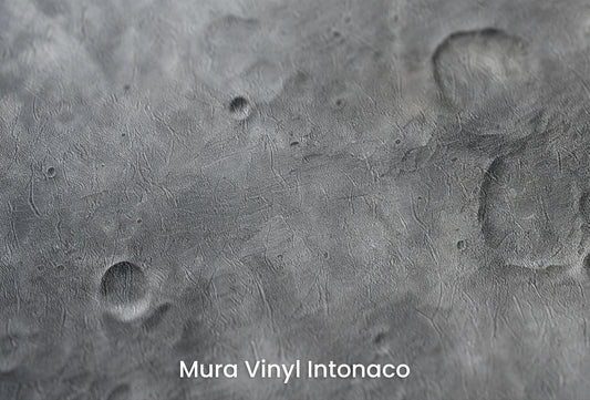 Zbliżenie na artystyczną fototapetę o nazwie Solar Waves na podłożu Mura Vinyl Intonaco - struktura tartego tynku.