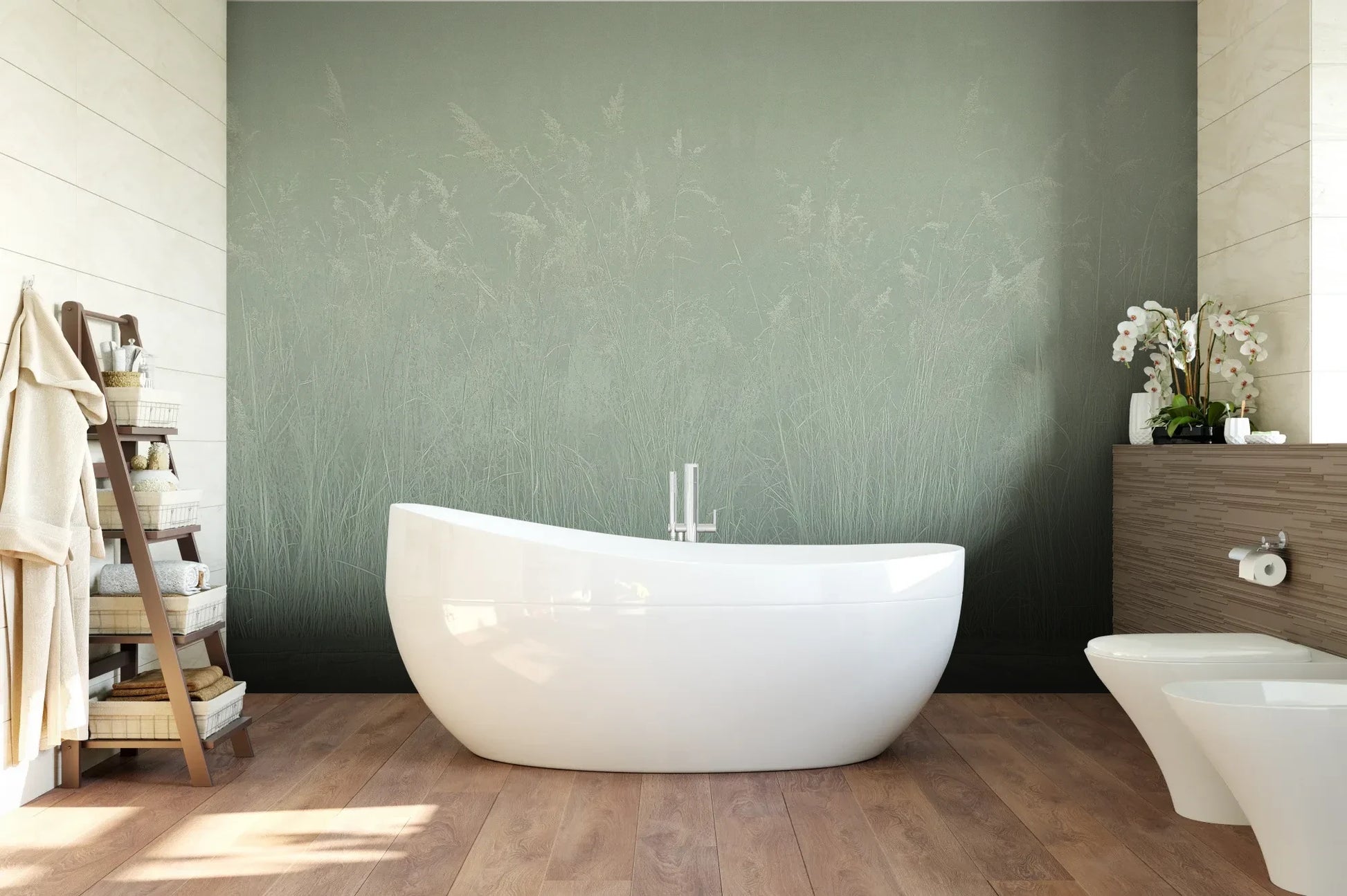 Wzór fototapety SILENT SHORE - tapeta z mglistą trawą w szarej tonacji pokazanej w aranżacji łazienki.