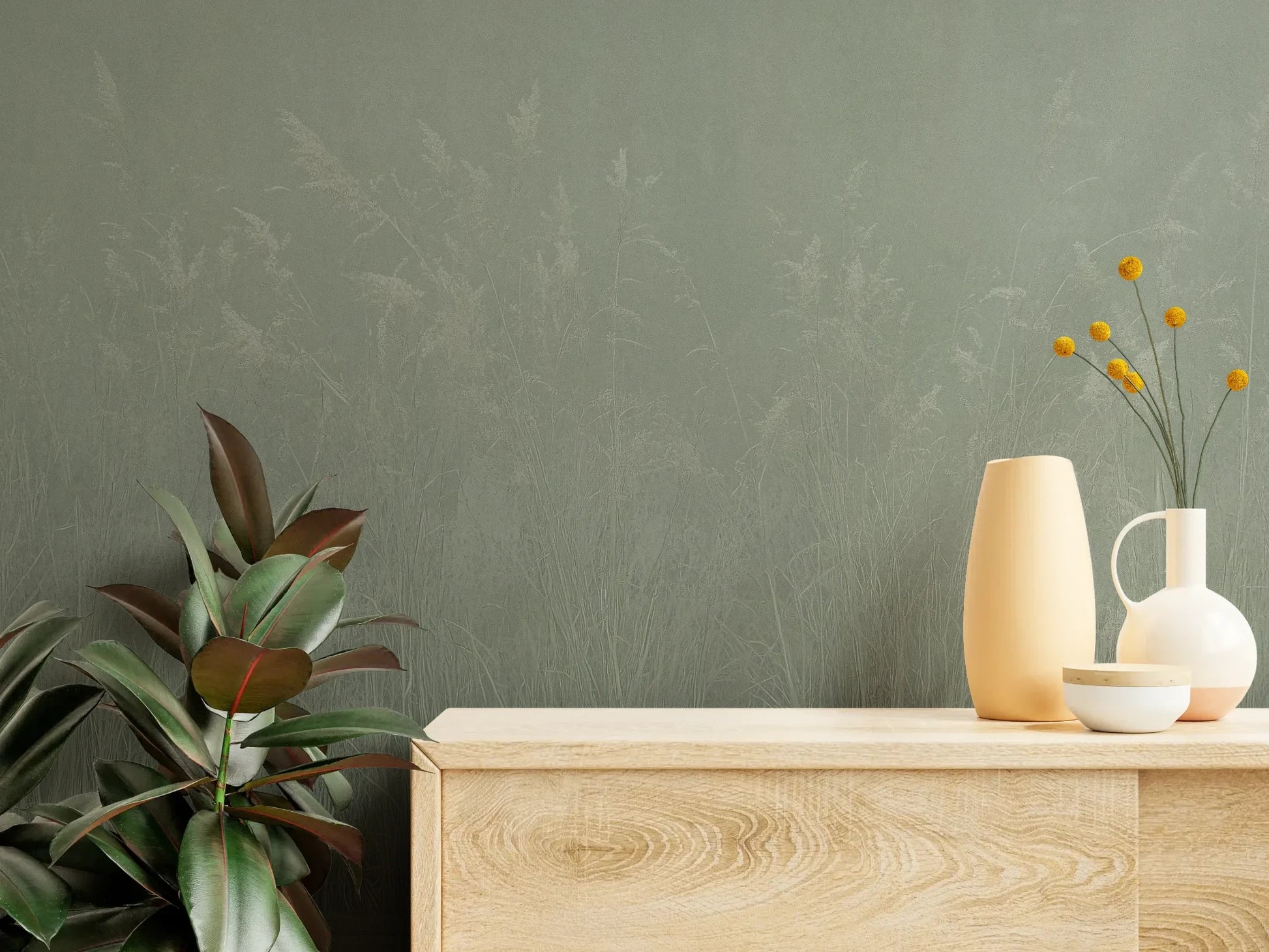 Fototapeta SILENT SHORE - tapeta z mglistą trawą w szarej tonacji pokazana w aranżacji wnętrza z akcentem na ścianie.