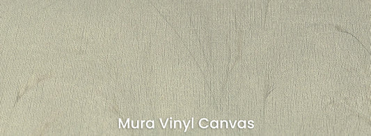 Zbliżenie na fototapetę MISTY EMBRACE - tapeta z mglistymi trawami o świcie na podłożu o fakturze płótna.