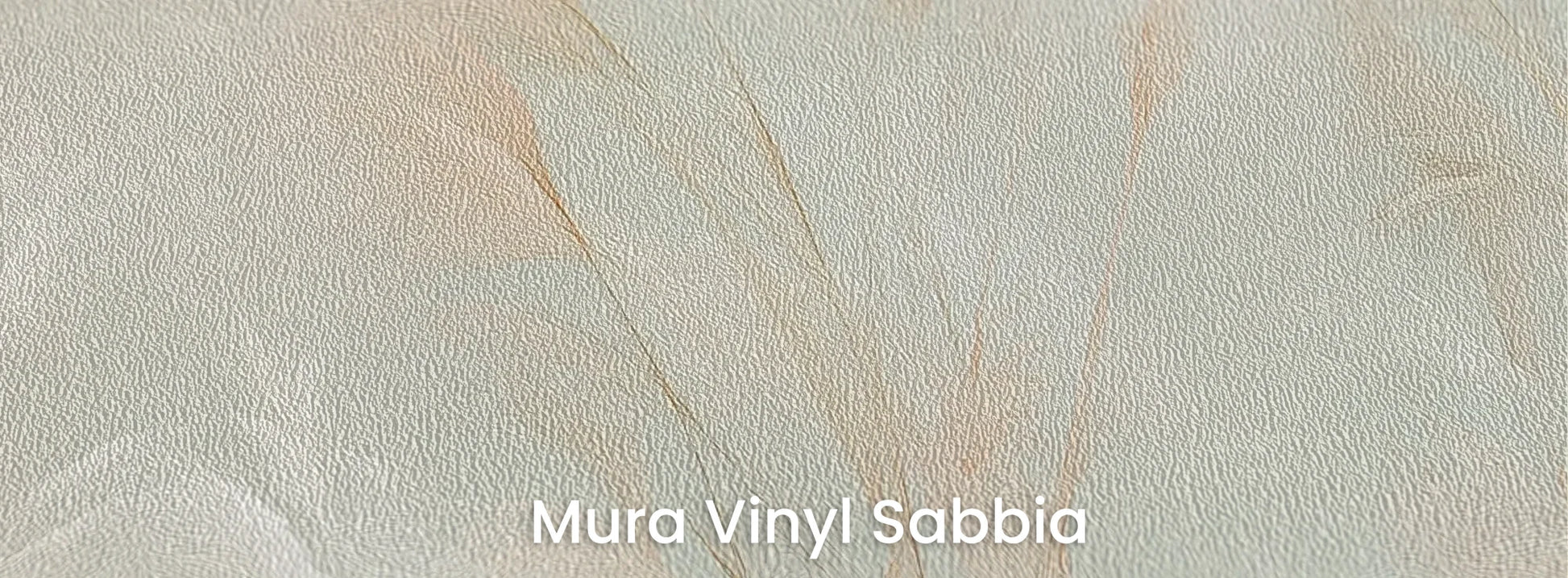 Zbliżenie na fototapetę OPAL WHISPERS - tapeta z delikatnymi trawami w pastelowych odcieniach na podłożu o strukturze ziarna piasku.