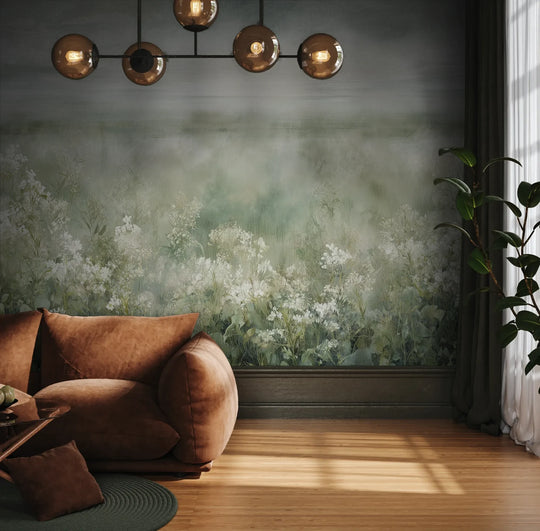 Fototapeta FROST BLOSSOM VISTA - tapeta z mglistą łąką kwiatów pokazana w aranżacji wnętrza z akcentem na ścianie.