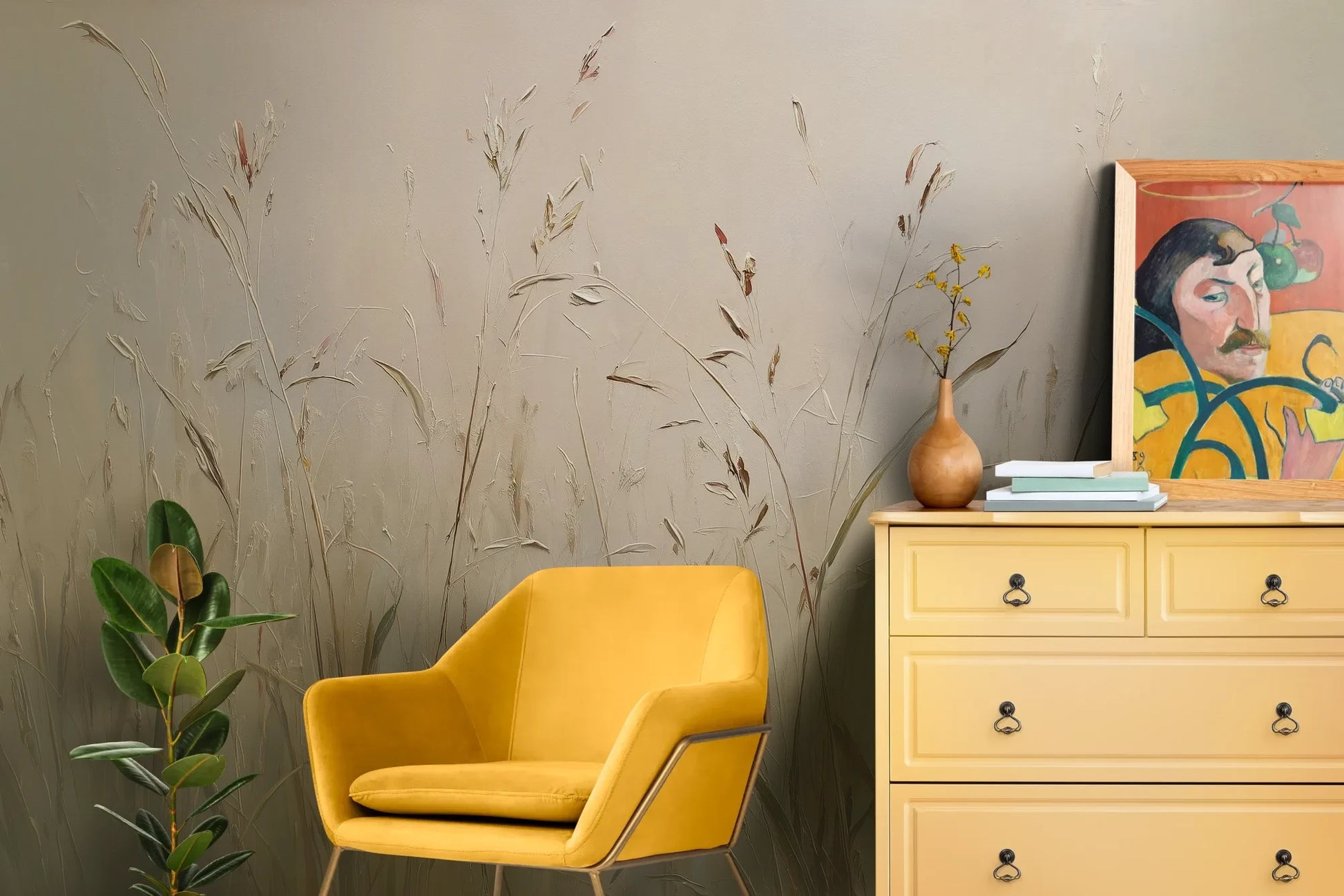 Wzór fototapety PEACEFUL WHISPERS - tapeta z mglistymi trawami o świcie pokazanej w aranżacji salonu.