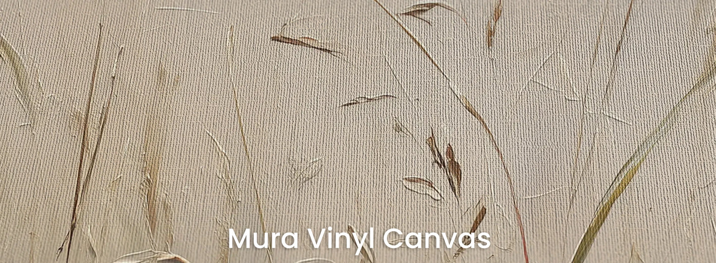 Zbliżenie na fototapetę PEACEFUL WHISPERS - tapeta z mglistymi trawami o świcie na podłożu o fakturze płótna.