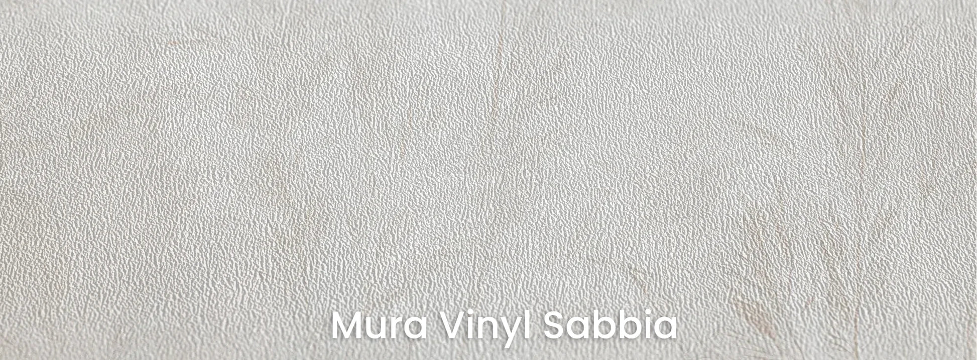 Zbliżenie na fototapetę LUMINOUS REEDS - tapeta z mglistymi trawami w jasnej tonacji na podłożu o strukturze ziarna piasku.