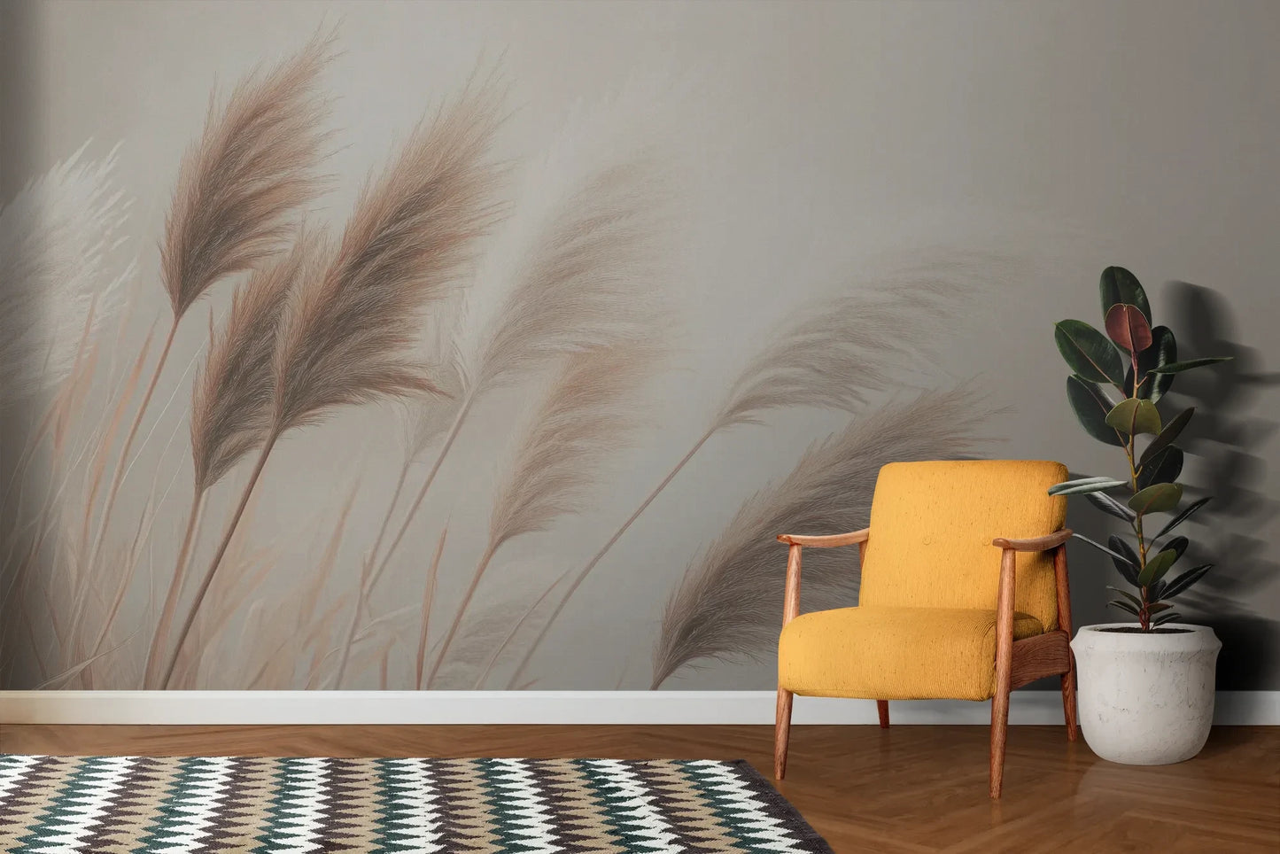 Wzór fototapety DESERT WHISPERS - tapeta z delikatnymi źdźbłami trawy w beżowych odcieniach pokazanej w aranżacji salonu.