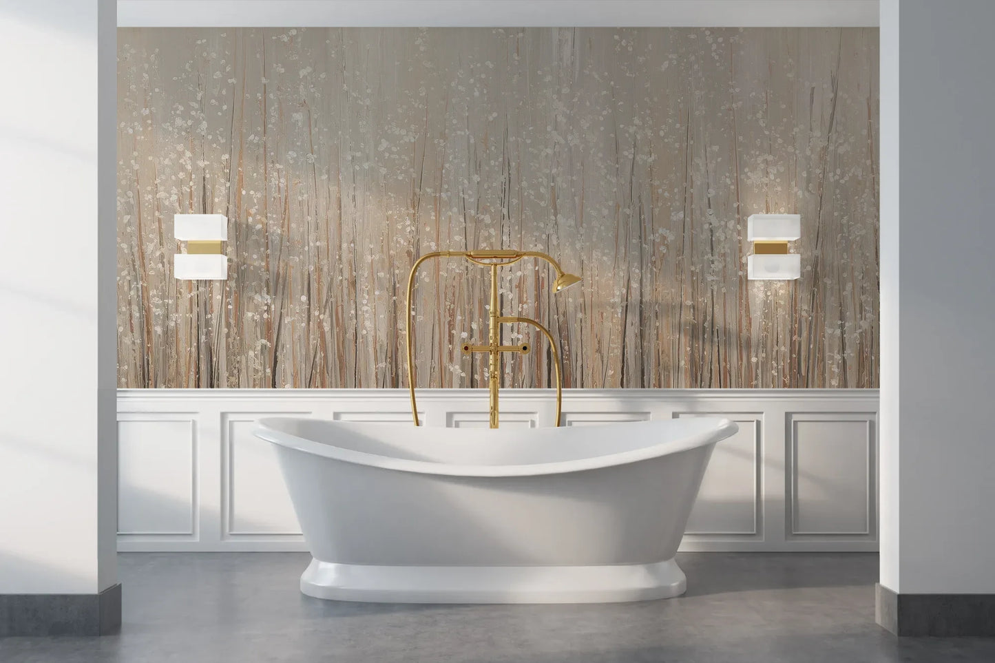 Wzór fototapety GOLDEN WHISPERS - tapeta z delikatnymi źdźbłami traw w beżowej tonacji pokazanej w aranżacji łazienki.