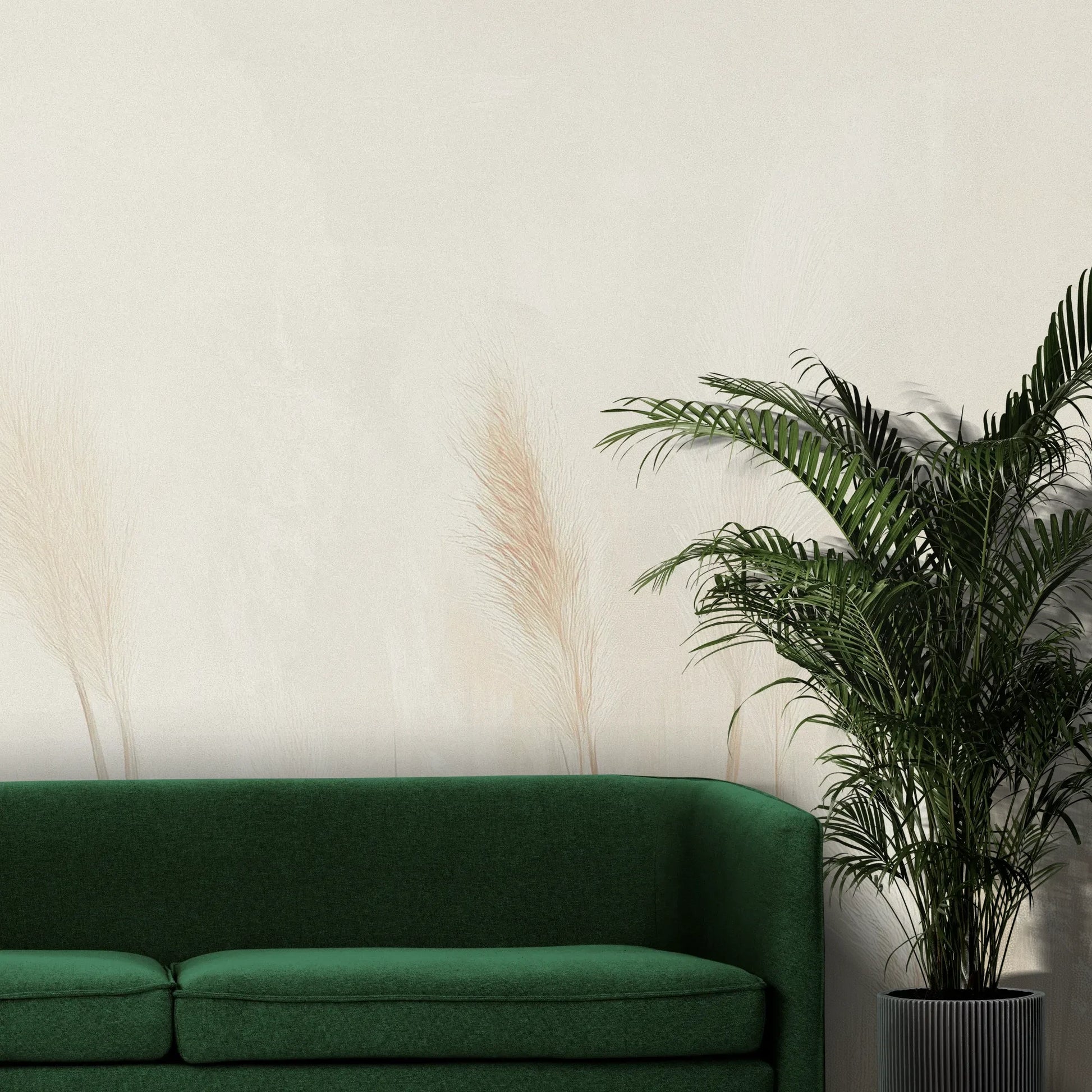 Fototapeta IVORY SERENITY - tapeta z delikatnymi trawami na beżowym tle pokazana w aranżacji wnętrza z akcentem na ścianie.