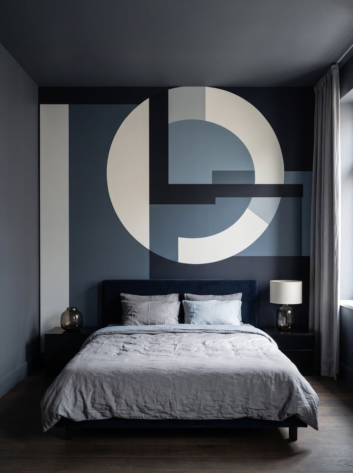 Fototapeta artystyczna o nazwie Abstract Warmth w aranżacji wnętrza: ciemna sypialnia w hotelu designerskim.