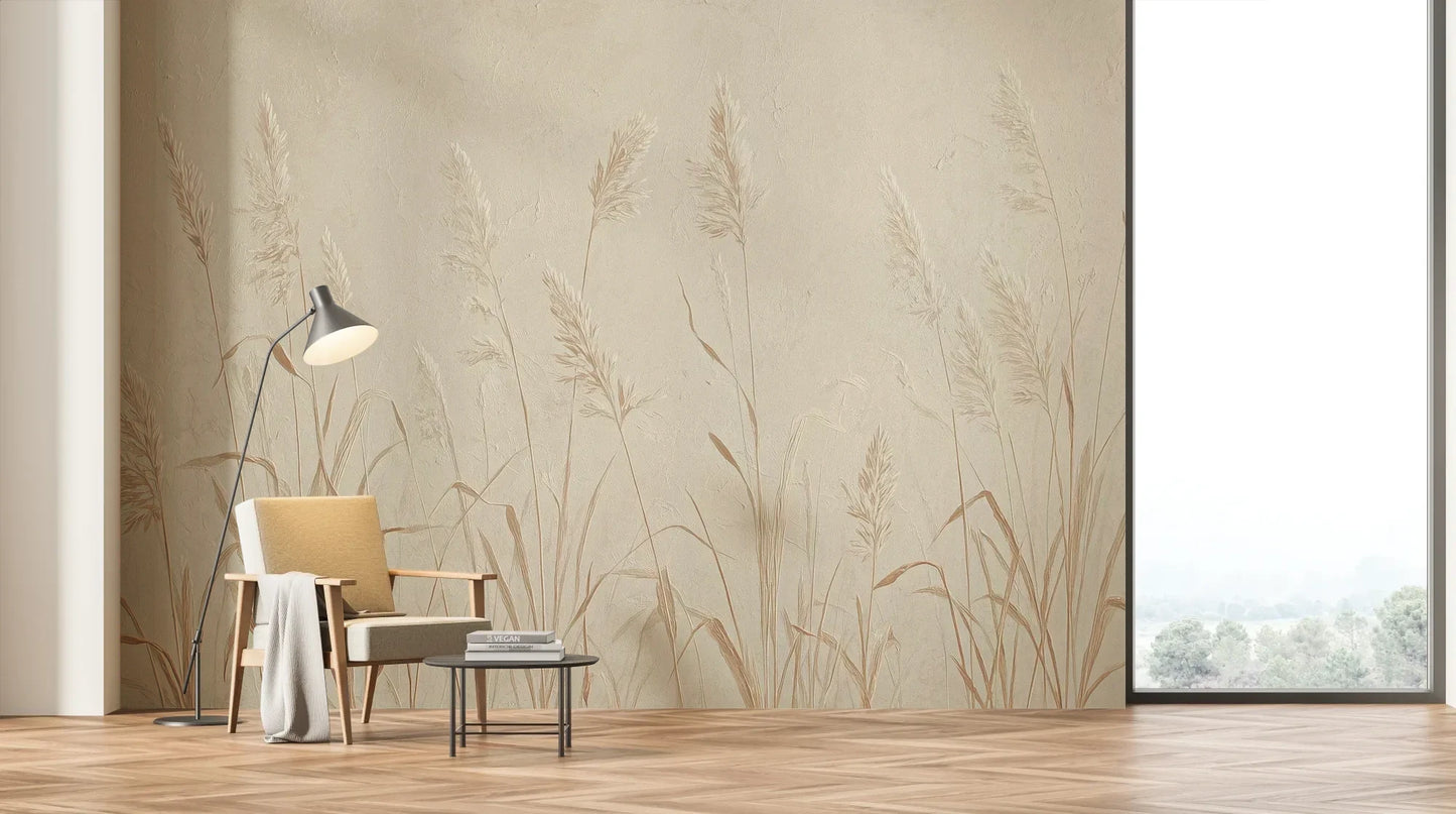 Wzór fototapety NATURE'S LULLABY - tapeta z delikatnymi źdźbłami traw w beżowej tonacji pokazanej w aranżacji salonu.