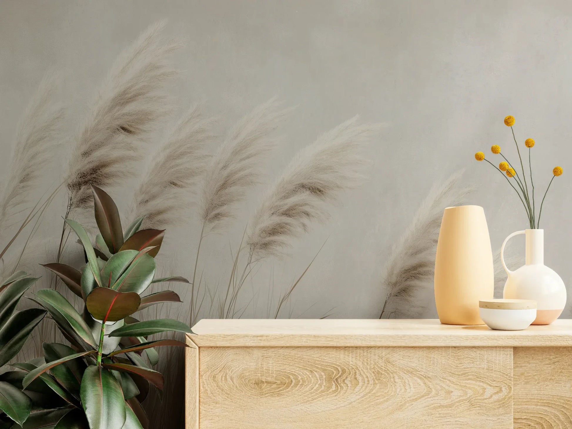 Fototapeta WINDSWEPT DREAMS - tapeta z delikatnymi trawami na jasnym tle pokazana w aranżacji wnętrza z akcentem na ścianie.