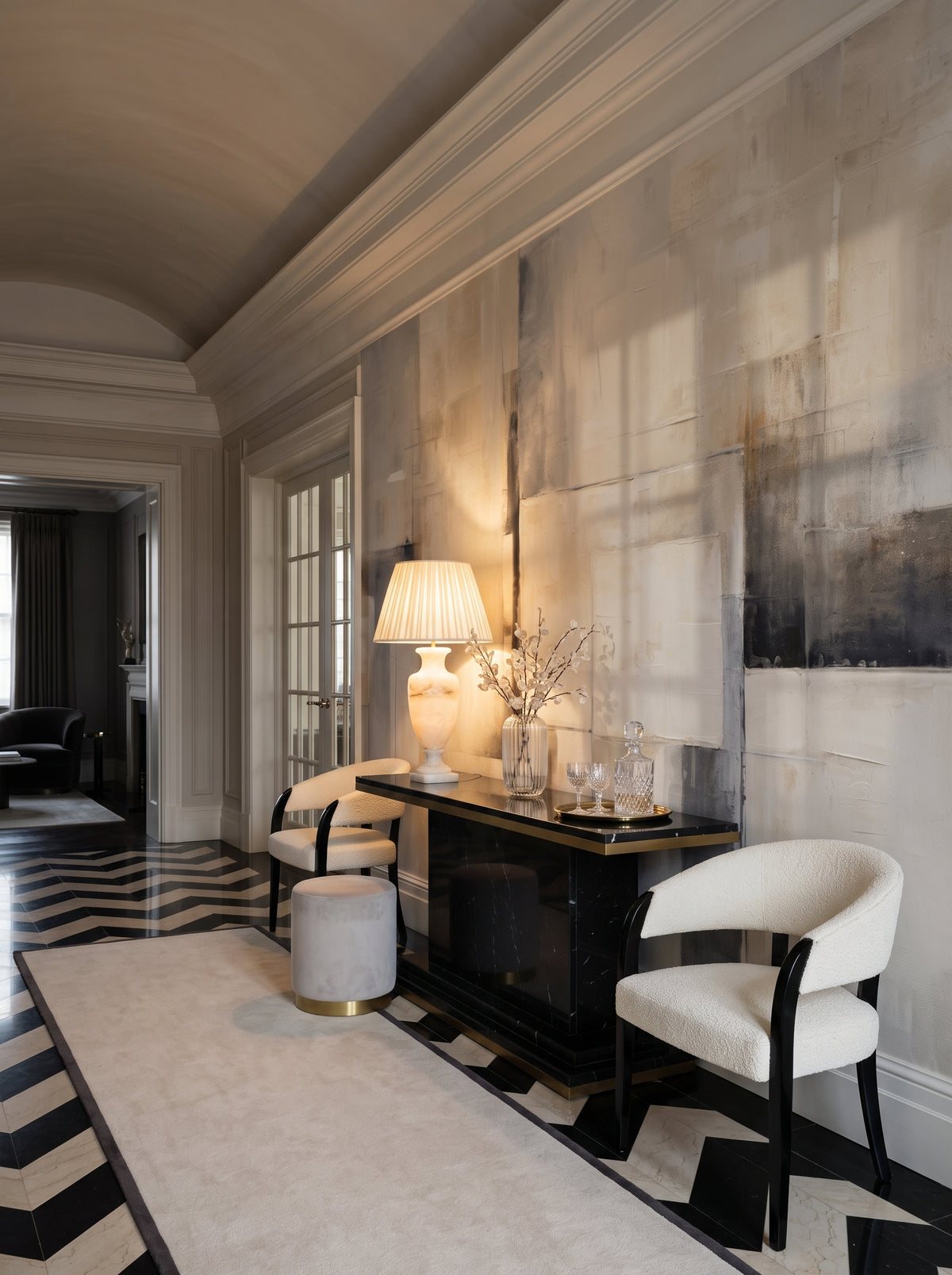 Papier peint panoramique artistique « Timeless Whisper » dans un intérieur : galerie d'entrée dans un appartement Art déco.