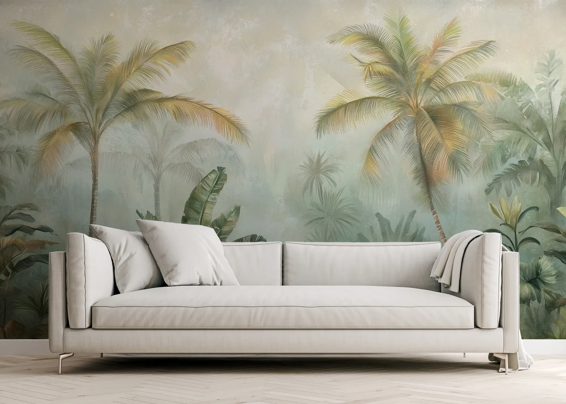 Wzór fototapety MISTY TROPICANA - tapeta z tropikalną dżunglą we mgle pokazanej w aranżacji salonu.