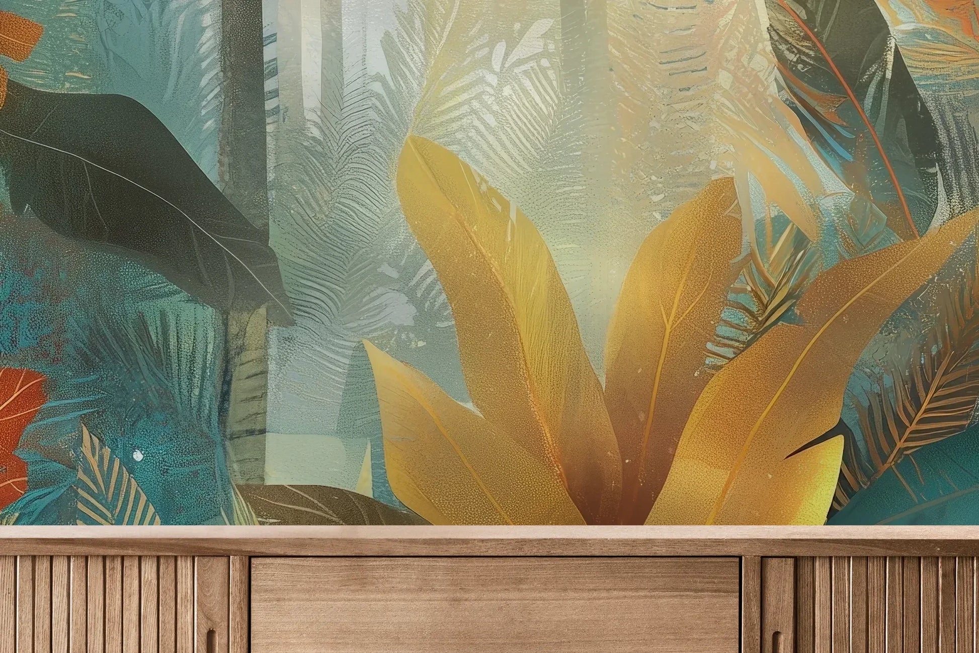 Fototapeta TROPICAL EMBER - tapeta z tropikalnymi liśćmi w ciepłych odcieniach pokazana w aranżacji wnętrza z akcentem na ścianie.