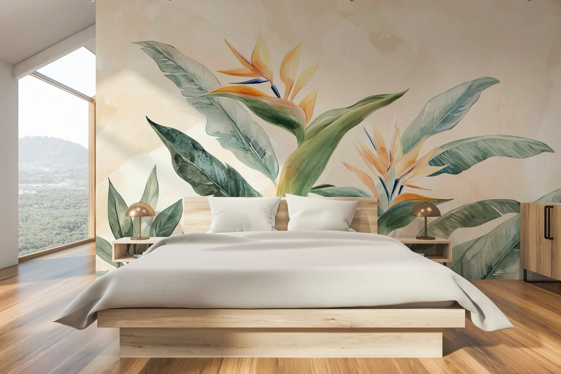 Wzór fototapety STRELITZIA OASIS - tapeta z tropikalnymi kwiatami rajskiego ptaka pokazanej w aranżacji sypialni.