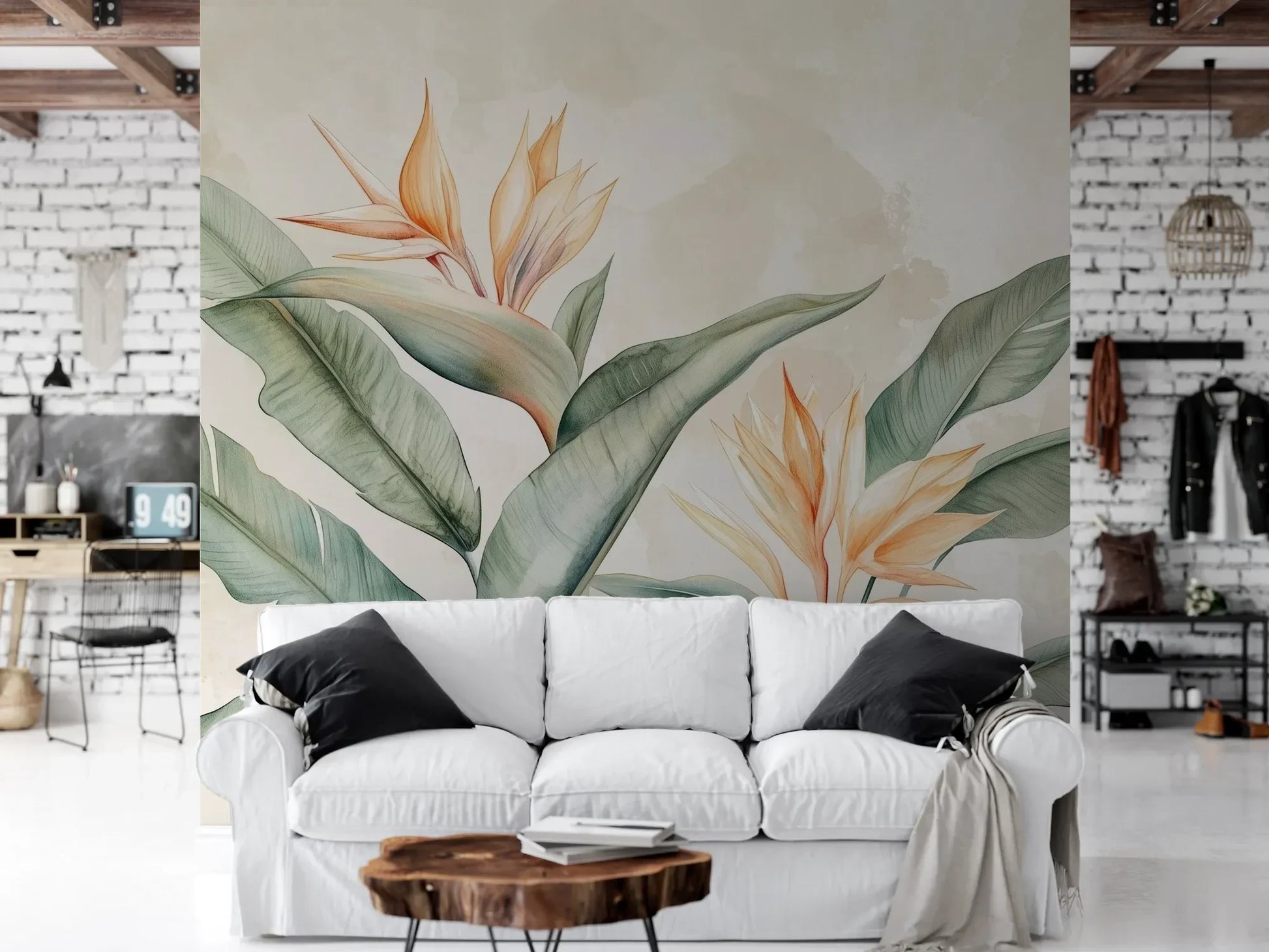 Wzór fototapety STRELITZIA MELODY - tapeta z rajskimi kwiatami w pastelowych odcieniach pokazanej w aranżacji salonu.