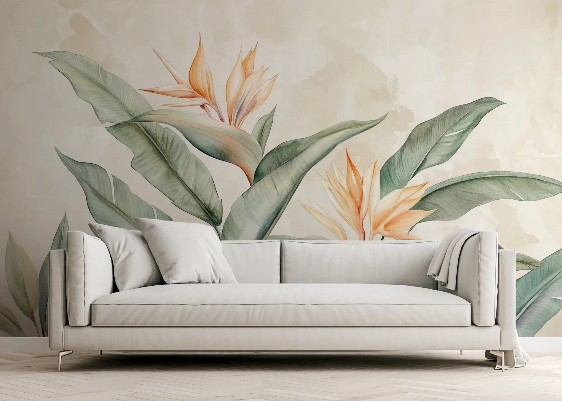 Wzór fototapety STRELITZIA MELODY - tapeta z rajskimi kwiatami w pastelowych odcieniach pokazanej w aranżacji salonu.