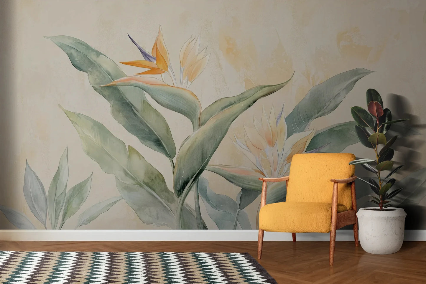 Wzór fototapety STRELITZIA CHARM - tapeta z egzotycznymi kwiatami rajskiego ptaka w pastelowych odcieniach pokazanej w aranżacji salonu.