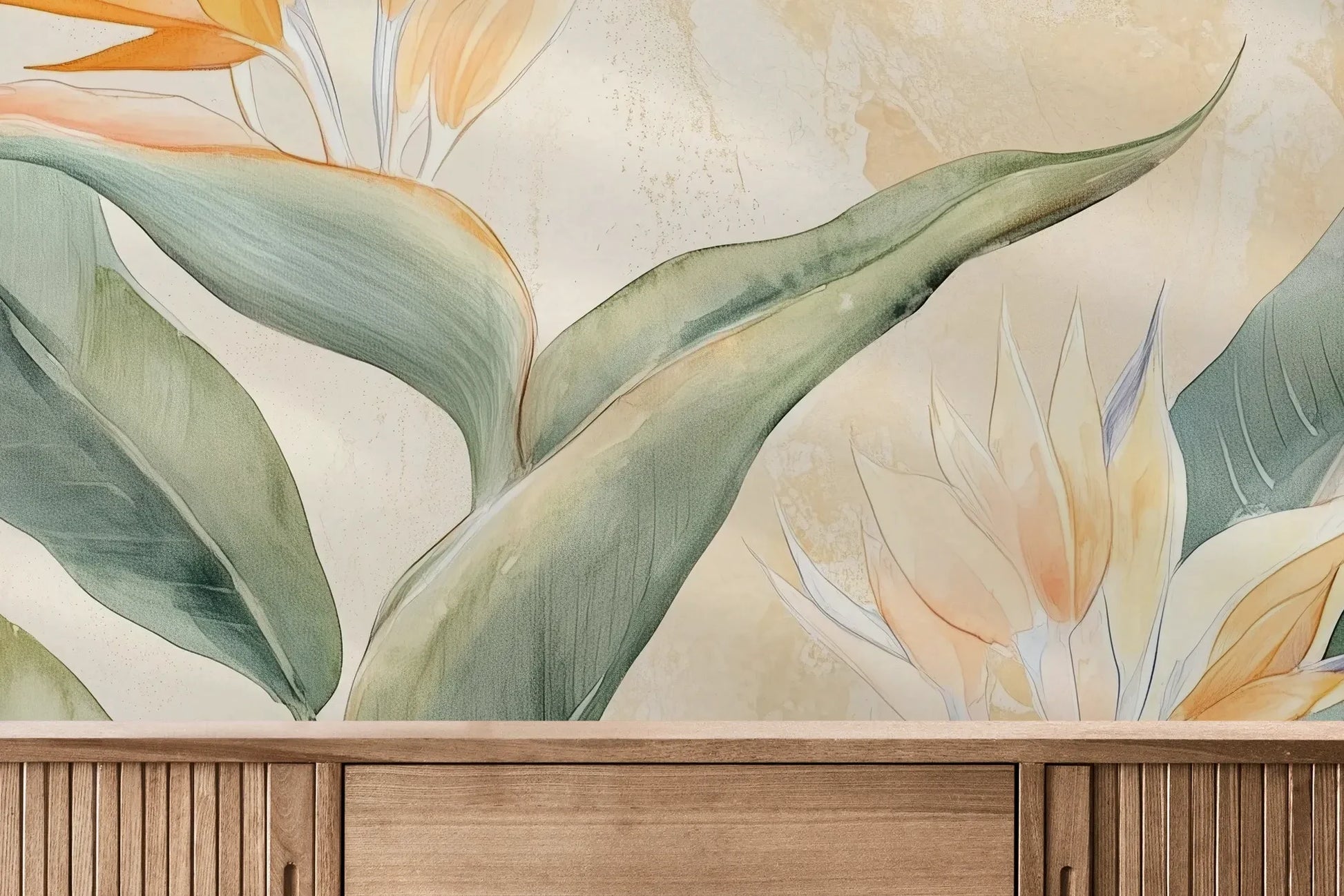 Fototapeta STRELITZIA CHARM - tapeta z egzotycznymi kwiatami rajskiego ptaka w pastelowych odcieniach pokazana w aranżacji wnętrza z akcentem na ścianie.