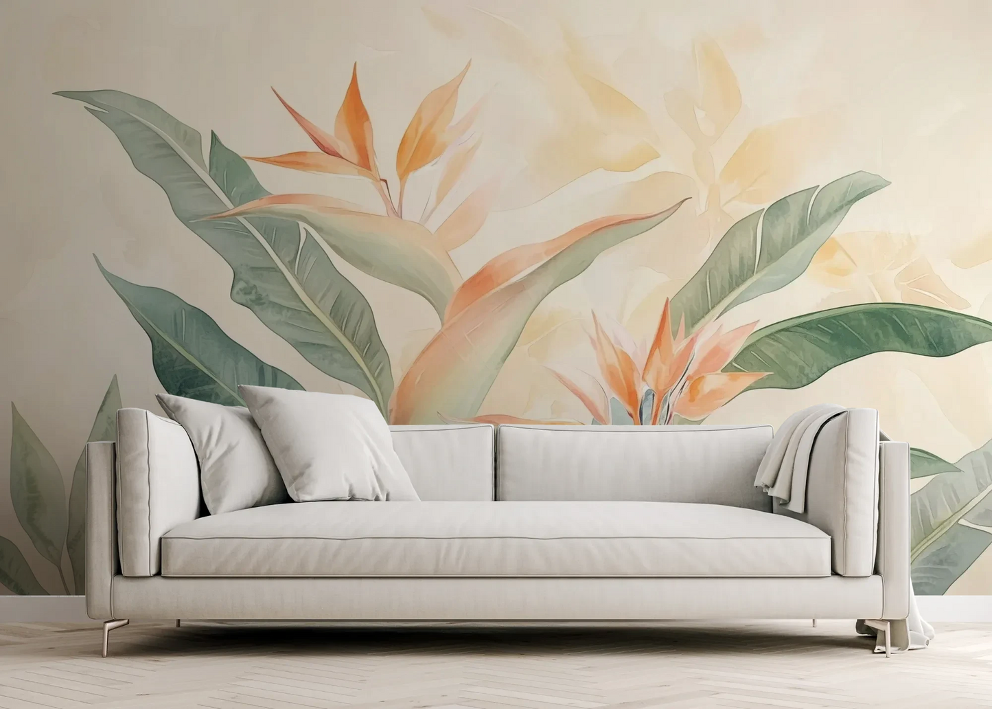 Wzór fototapety TROPICAL SOFTNESS - tapeta z delikatnymi liśćmi strelirii pokazanej w aranżacji salonu.
