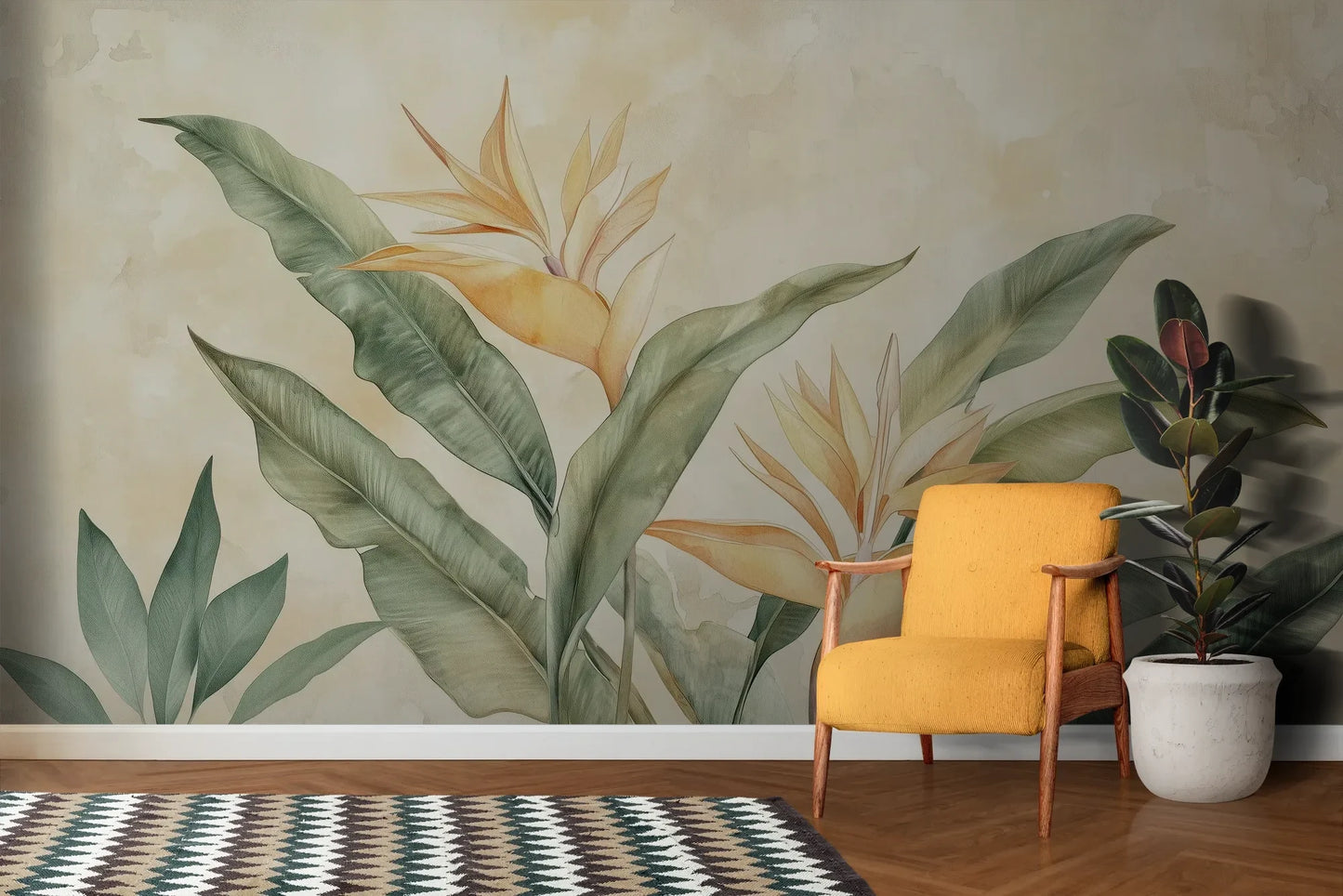 Wzór fototapety PARADISE RADIANCE - tapeta z rajskim kwiatem strelicji w akwarelowej stylistyce pokazanej w aranżacji salonu.