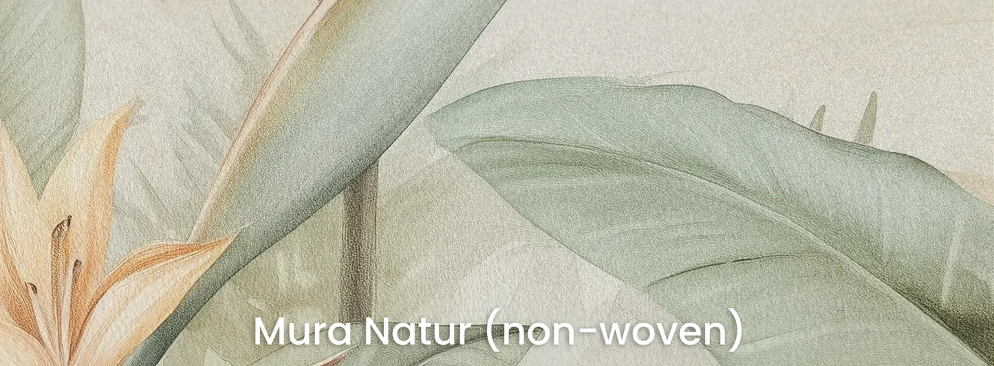 Zbliżenie na fototapetę HELICONIA DANCE - tapeta z tropikalnymi kwiatami strelicji w pastelowych odcieniach na naturalnym podłożu ekologicznym.