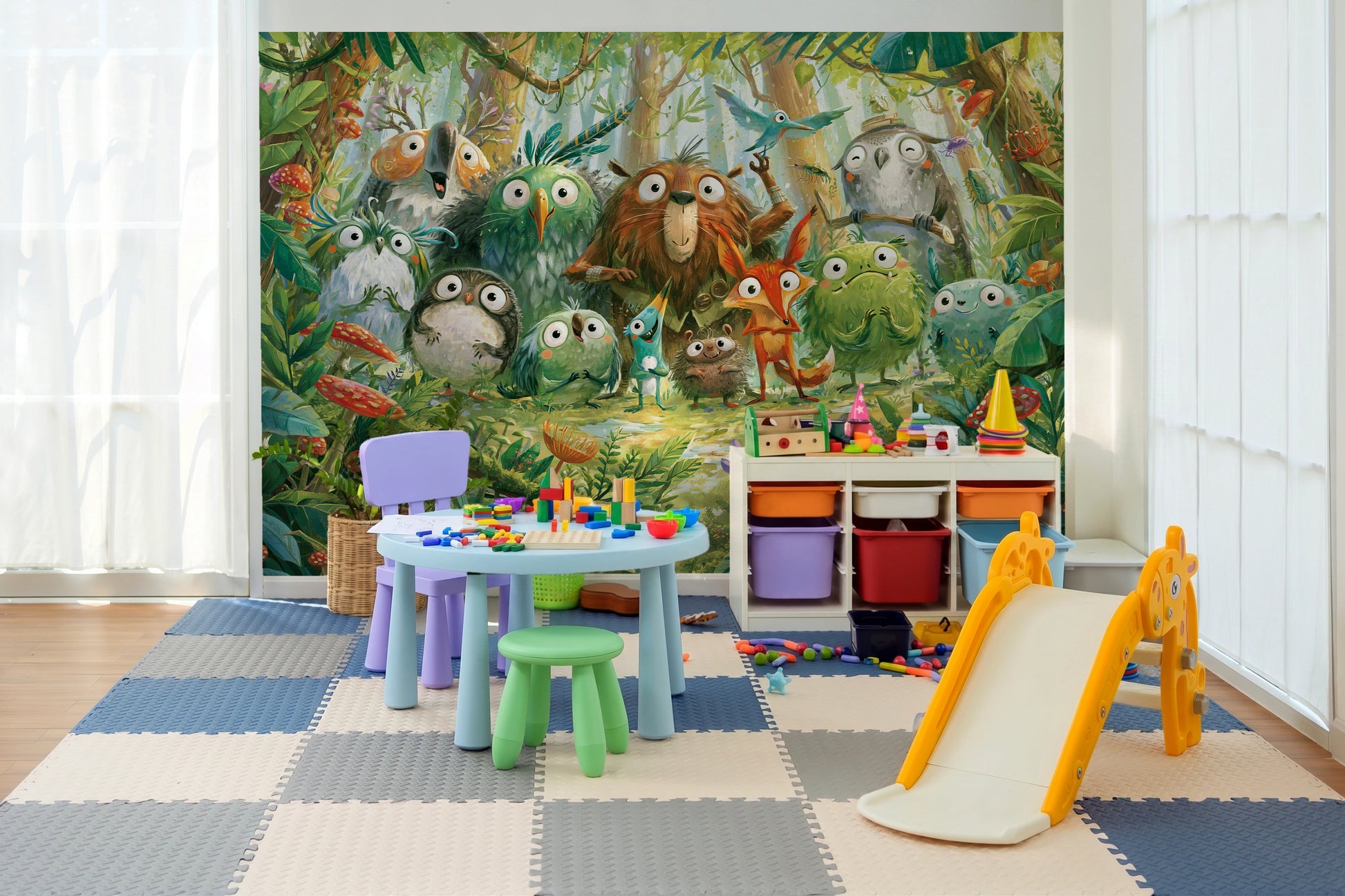 MOSSY CLEARING - tapeta z leśną gromadką zwierząt — KIDS ROOM - PLAY ROOM