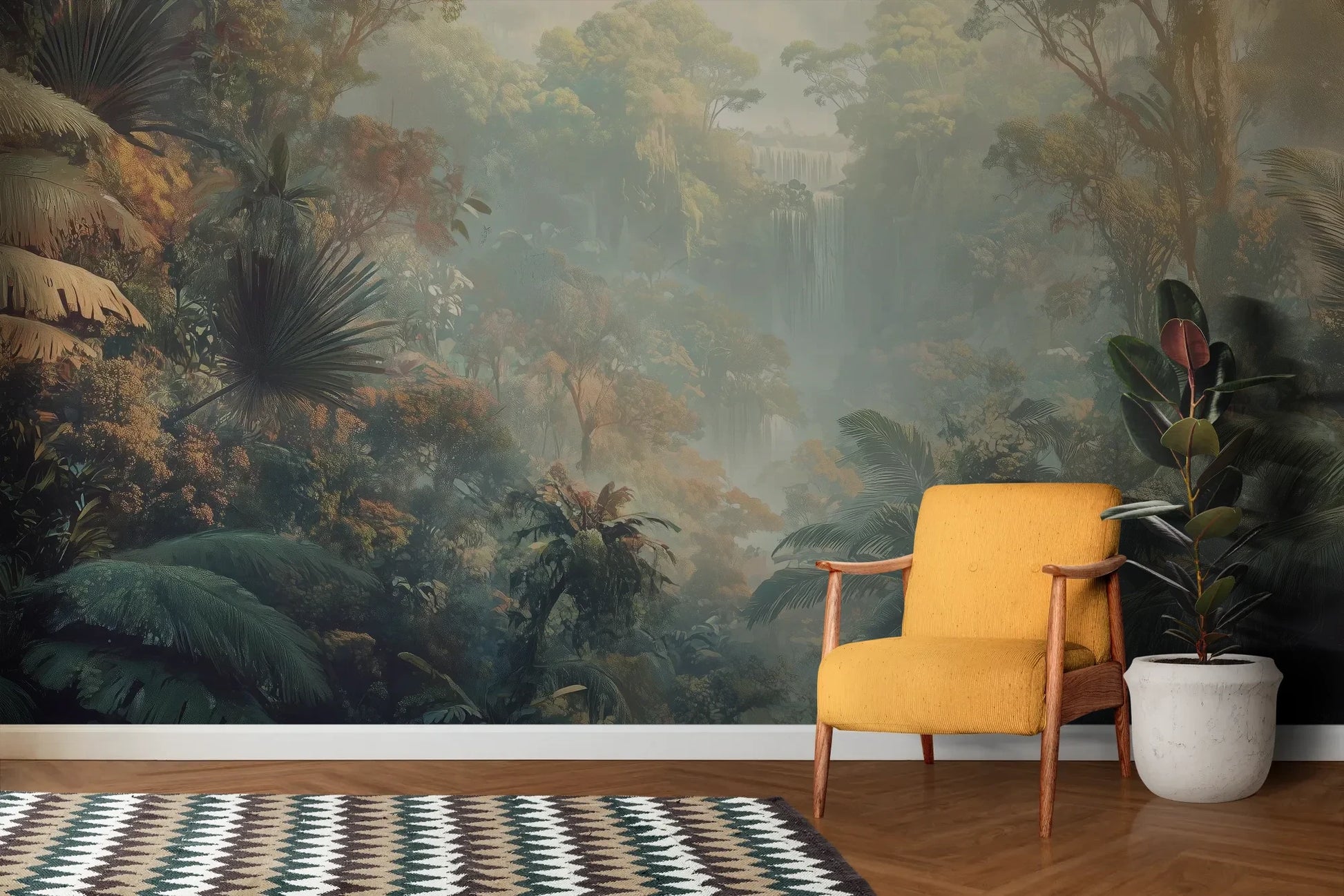 Wzór fototapety MISTY TROPICALE - tapeta z tajemniczą tropikalną dżunglą pokazanej w aranżacji salonu.