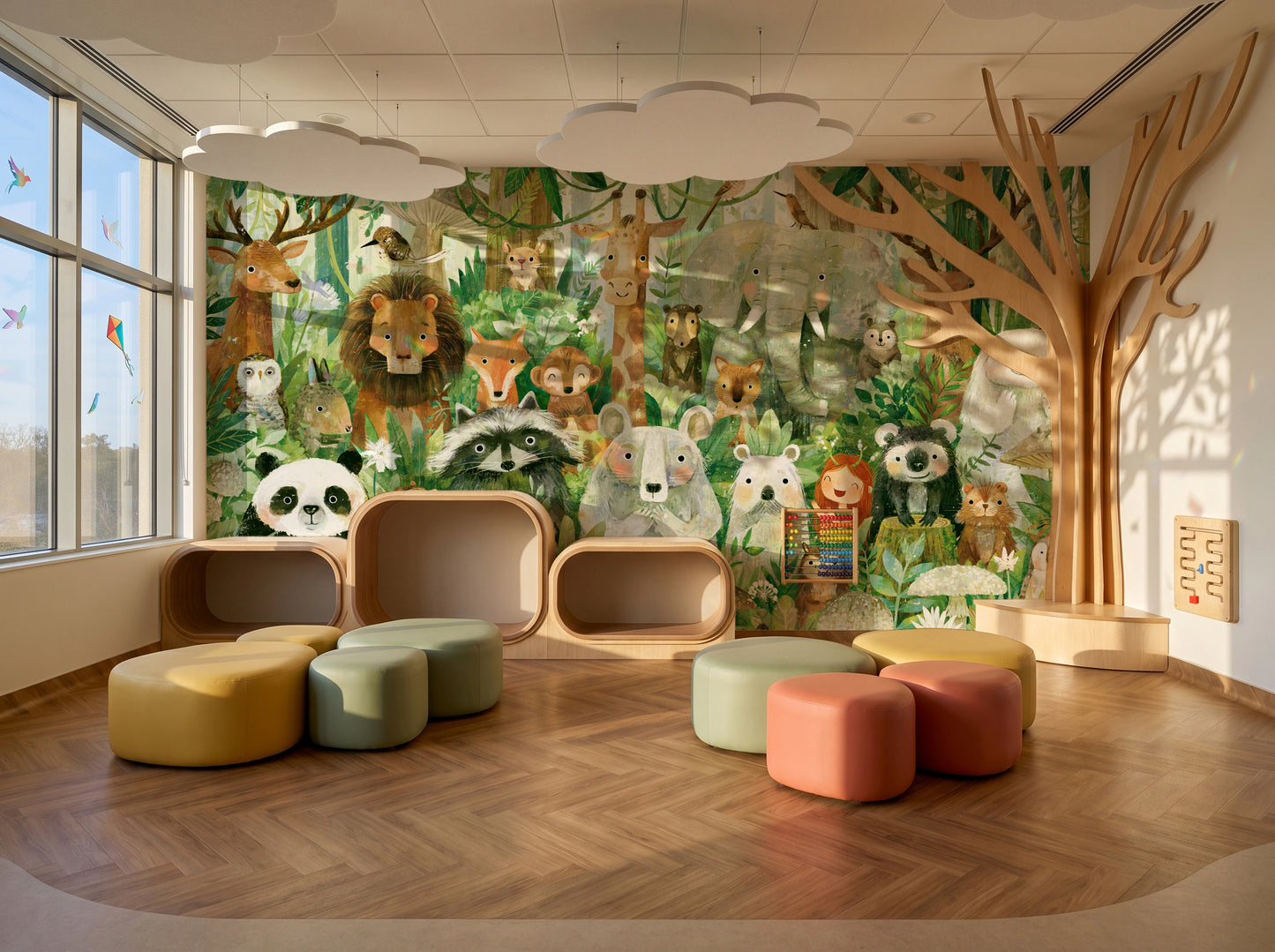 GREEN PARADE - tapeta ze zwierzętami wśród paproci — KIDS — Playroom 01