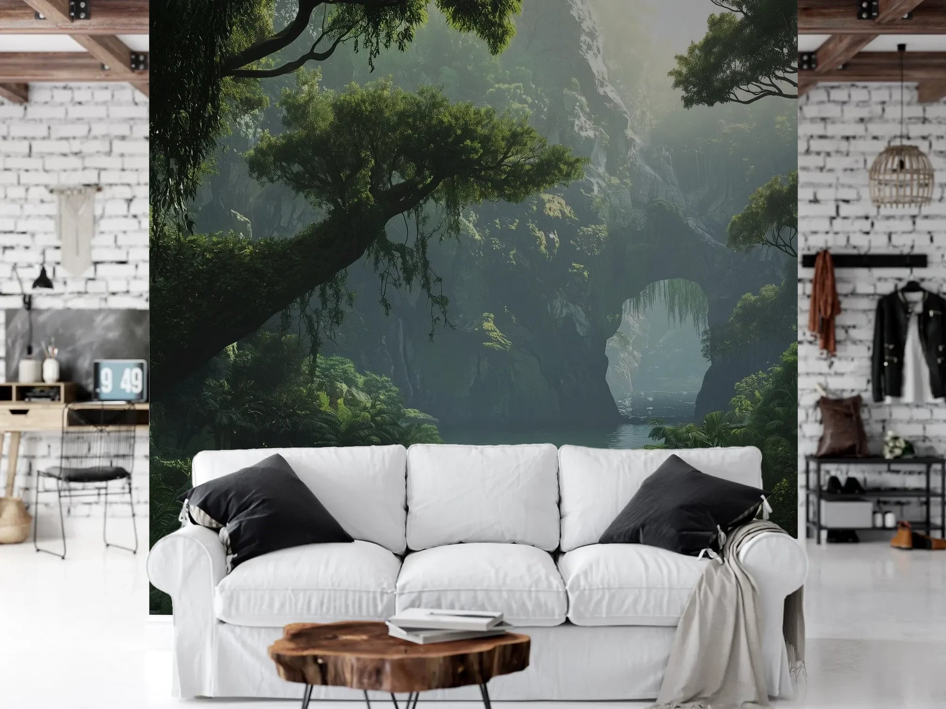 Wzór fototapety MYSTIC PATHWAY - tapeta z mglistą ścieżką w tropikalnym lesie pokazanej w aranżacji salonu.