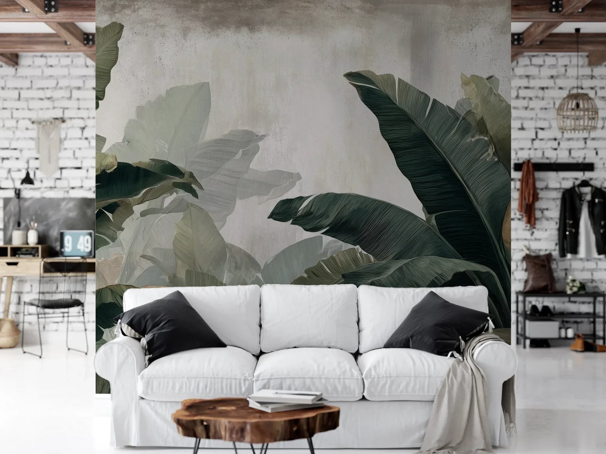 Wzór fototapety TROPICAL SHADOWS - tapeta z tropikalnymi liśćmi bananowca w artystycznym stylu pokazanej w aranżacji salonu.