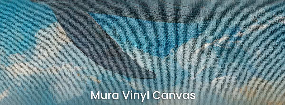 BLUE YONDER auf dem Trägermaterial Mura Vinyl Canvas: dunkle Flosse des Wals vor Wolken, Leinwandstruktur