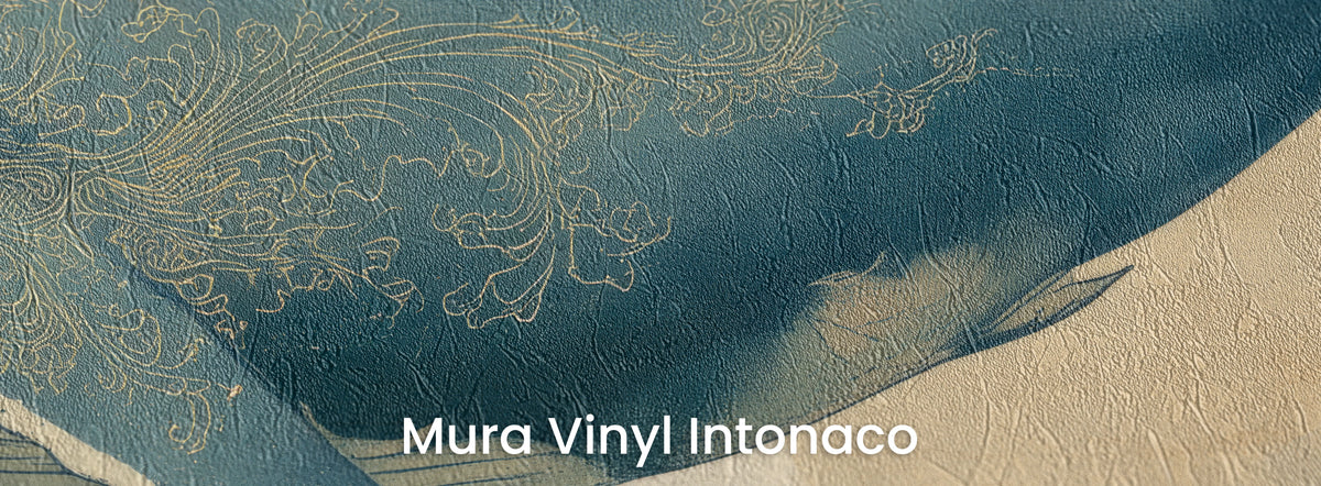 EDO LEVIATHAN en el soporte Mura Vinyl Intonaco: ornamento dorado en el lomo de la ballena, textura de revoco fratasado