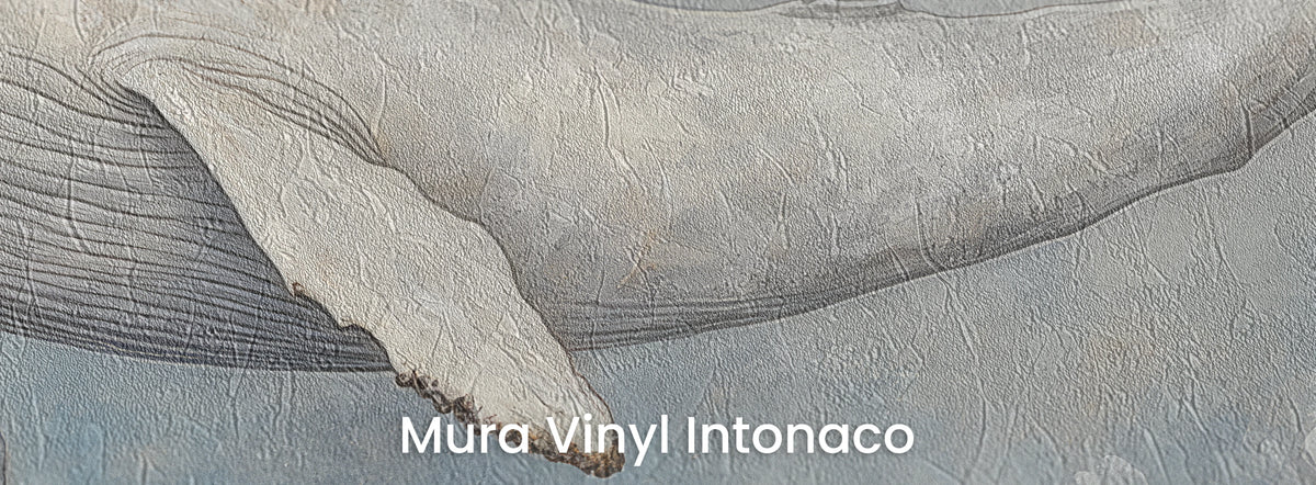 GREY NIMBUS auf dem Trägermaterial Mura Vinyl Intonaco: weiße Flosse und Rumpf des Wals auf Reibeputz-Struktur