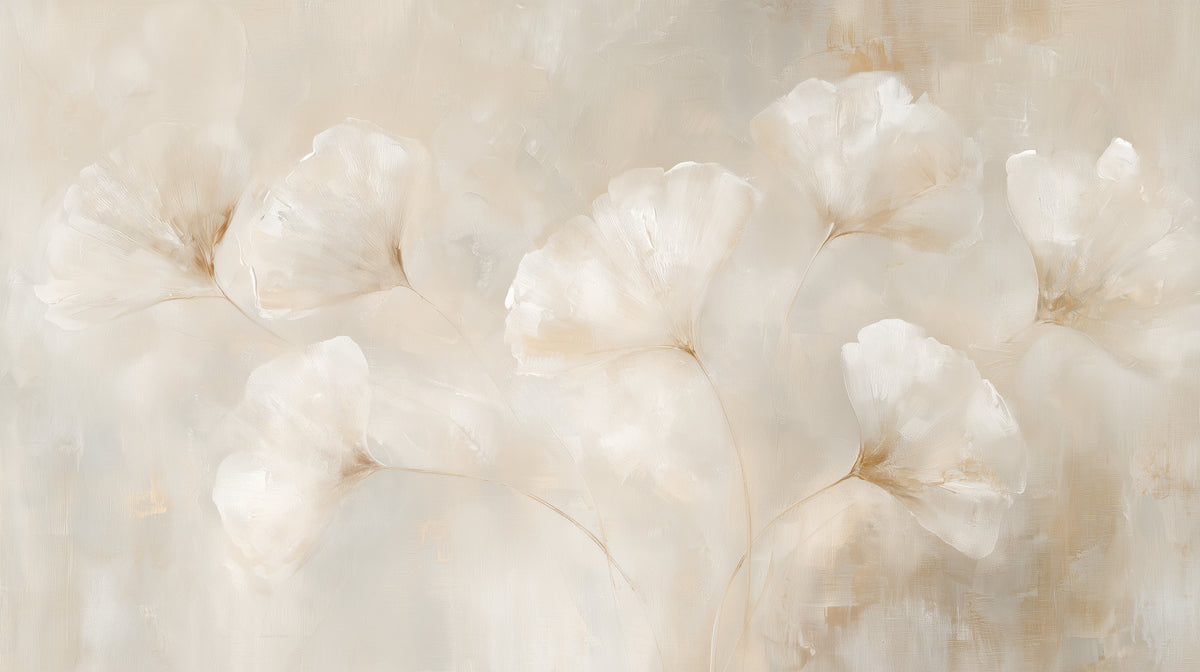 MILK GLASS – das ganze Motiv: sieben weiche weiße Ginkgoblätter in einem waagerechten Band auf elfenbeinfarbenem Grund
