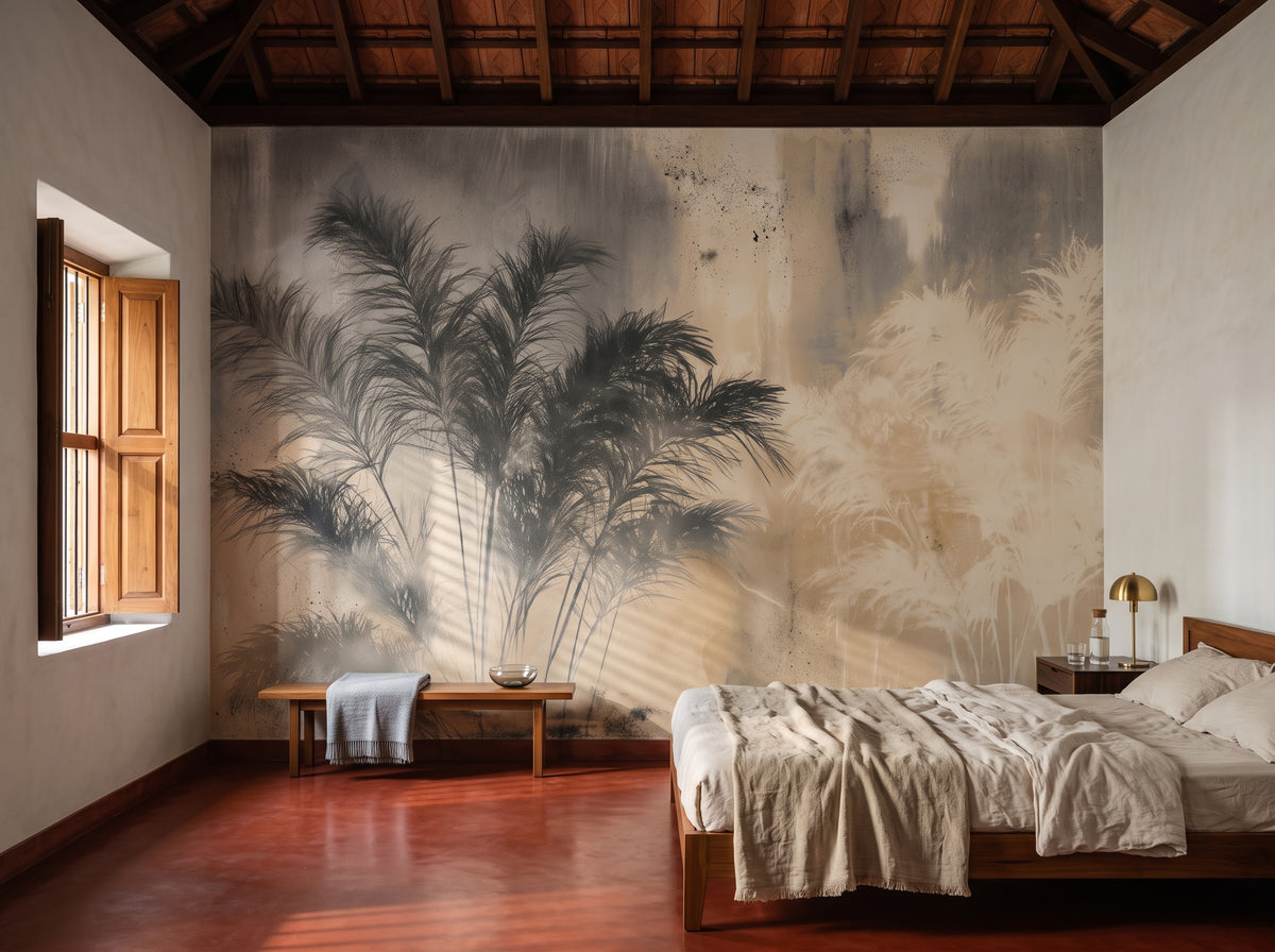 MONSOON in der Raumgestaltung eines Schlafzimmers in einem historischen Haus, davor ein niedriges Bett, Nachttisch mit Messinglampe und Bank