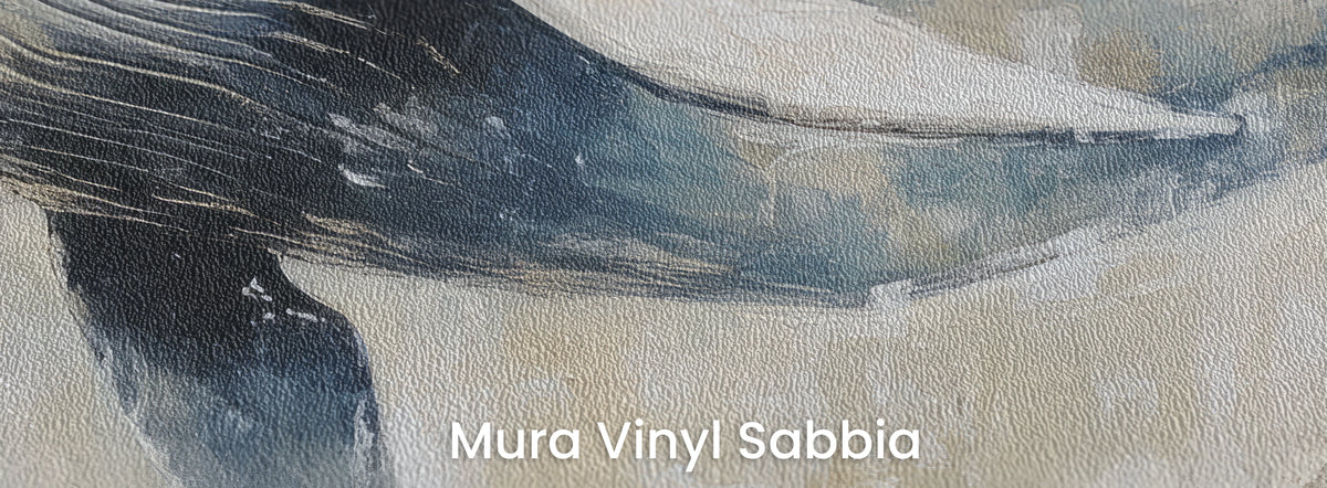 OCHRE PASSAGE auf dem Trägermaterial Mura Vinyl Sabbia: dunkle Flosse und cremefarbener Hintergrund auf grober Sandkörnung