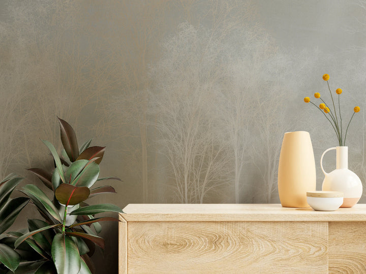 PROCESSION de près : fines branches des arbres derrière une commode en bois avec des vases et une plante verte
