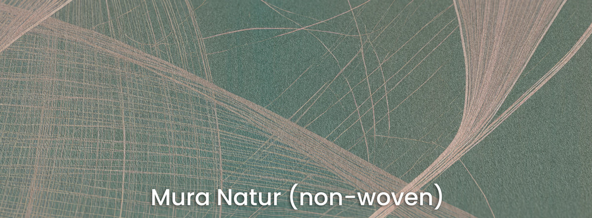 ROSE GOSSAMER auf Mura Natur – mattes Vlies mit einem Schleier aus rosafarbenen Linien