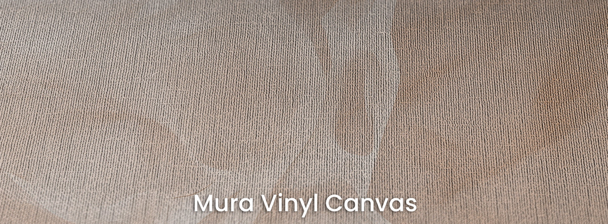 ROSEWATER RUN na podłożu Mura Vinyl Canvas – pudrowy róż i biała linia na fakturze naturalnego płótna
