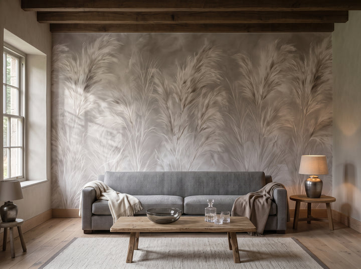 SMOKED FLANNEL en una ambientación de salón en una casa forestal de piedra, con sofá de tweed gris y mesa baja de roble ante la pared