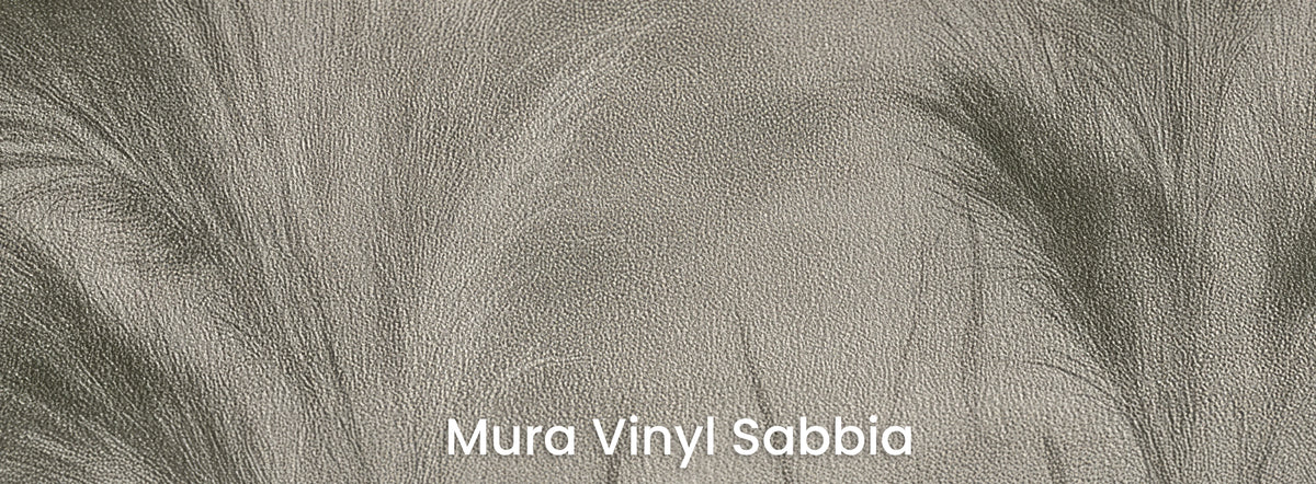 SWANSDOWN auf dem Trägermaterial Mura Vinyl Sabbia – körnige Struktur