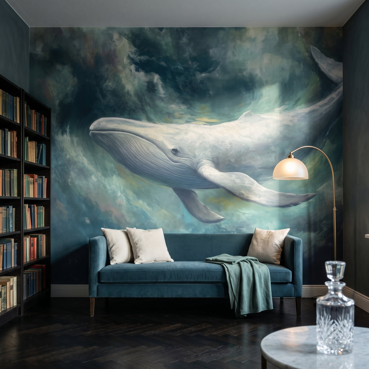 THUNDERHEAD in der Raumgestaltung einer Bibliothek: Kopf und lange Flosse des Wals über einem Sofa, daneben Stehlampe und Bücherregal