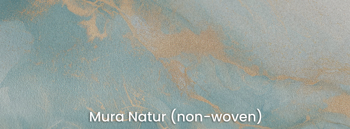 ZEPHYR TRAIL na podłożu Mura Natur: fragment złotej żyły i błękitu na matowej włókninie
