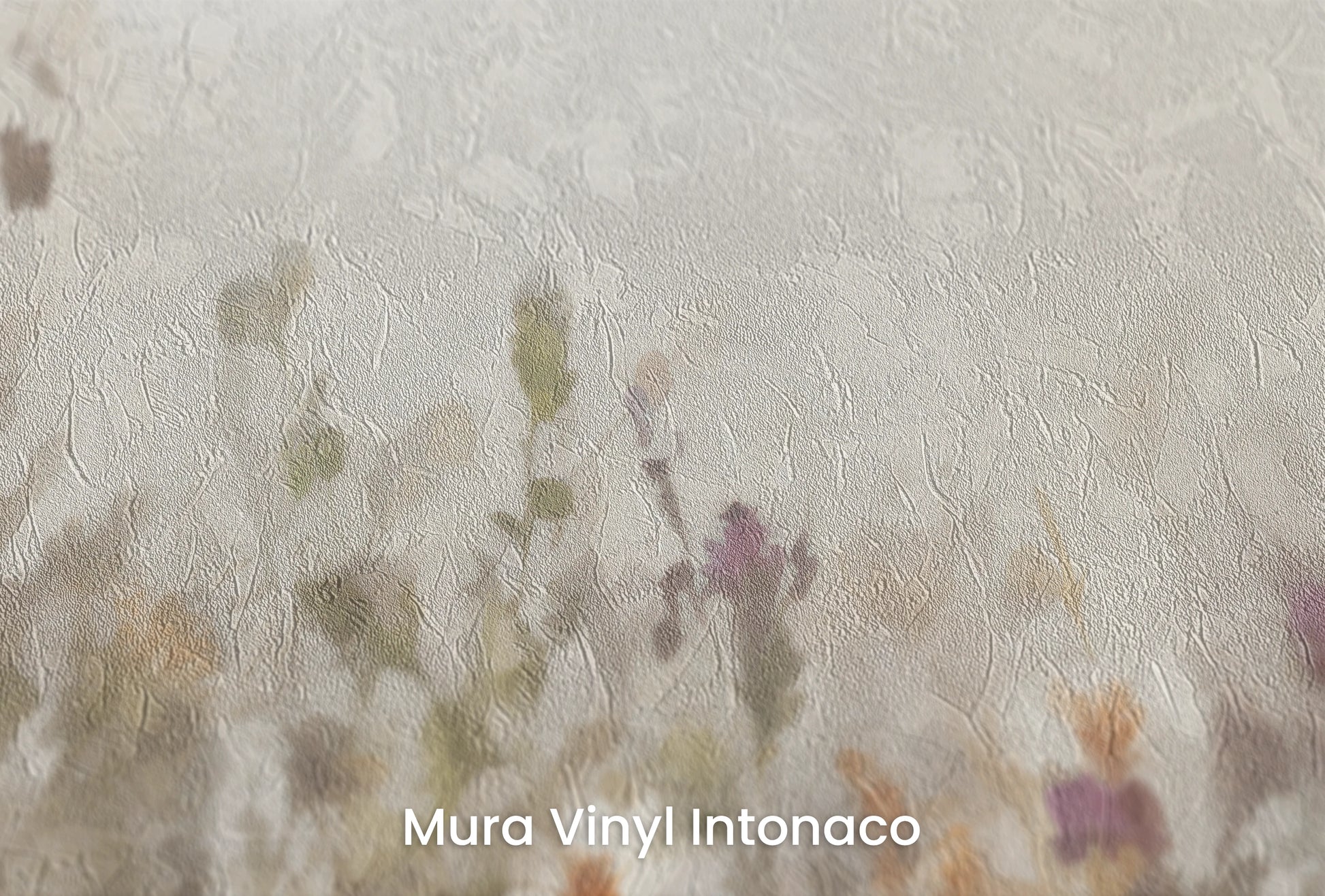 Zbliżenie na artystyczną fototapetę o nazwie HarmonyBouquet na podłożu Mura Vinyl Intonaco - struktura tartego tynku.