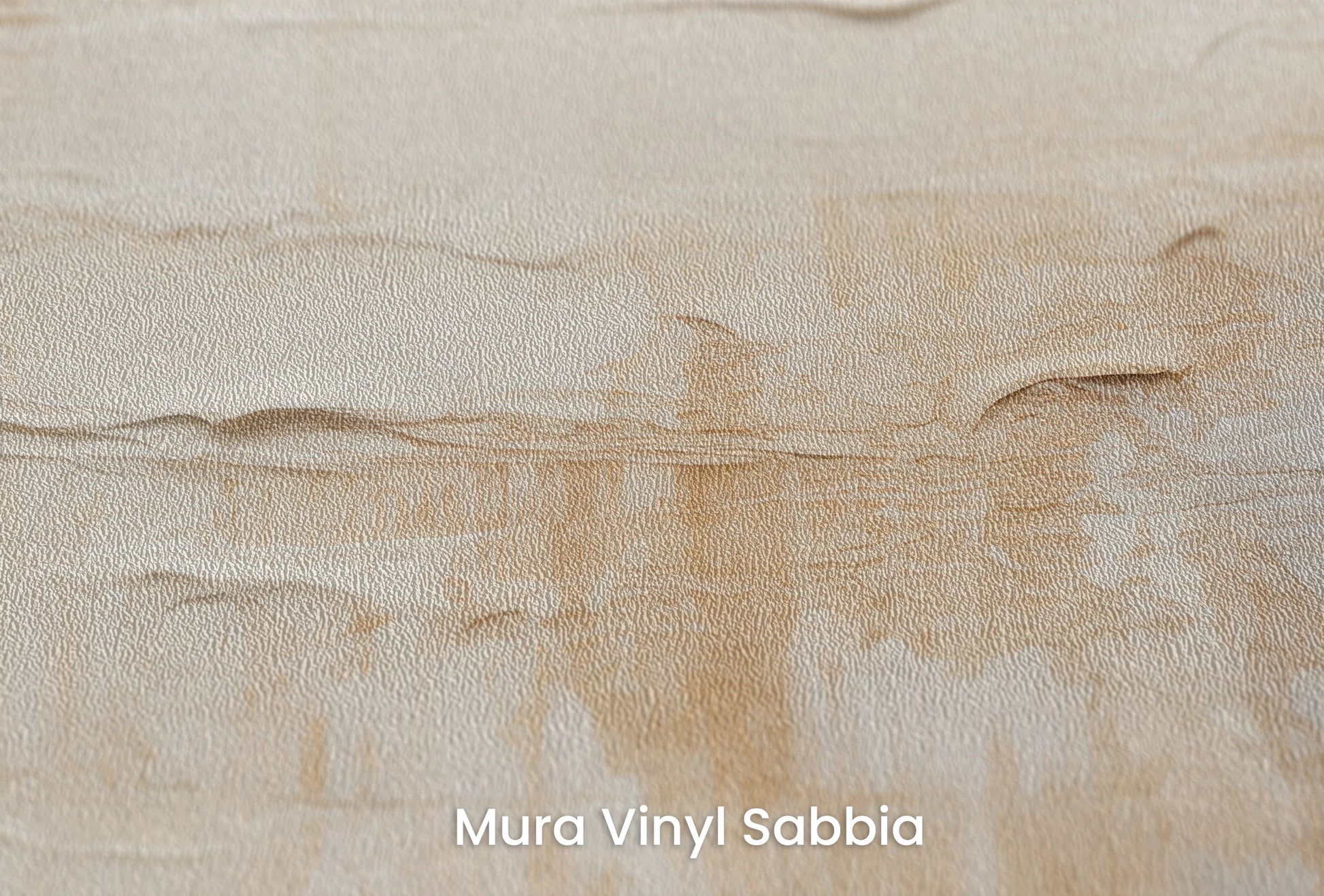 Zbliżenie na artystyczną fototapetę o nazwie Cream Stratums na podłożu Mura Vinyl Sabbia struktura grubego ziarna piasku.