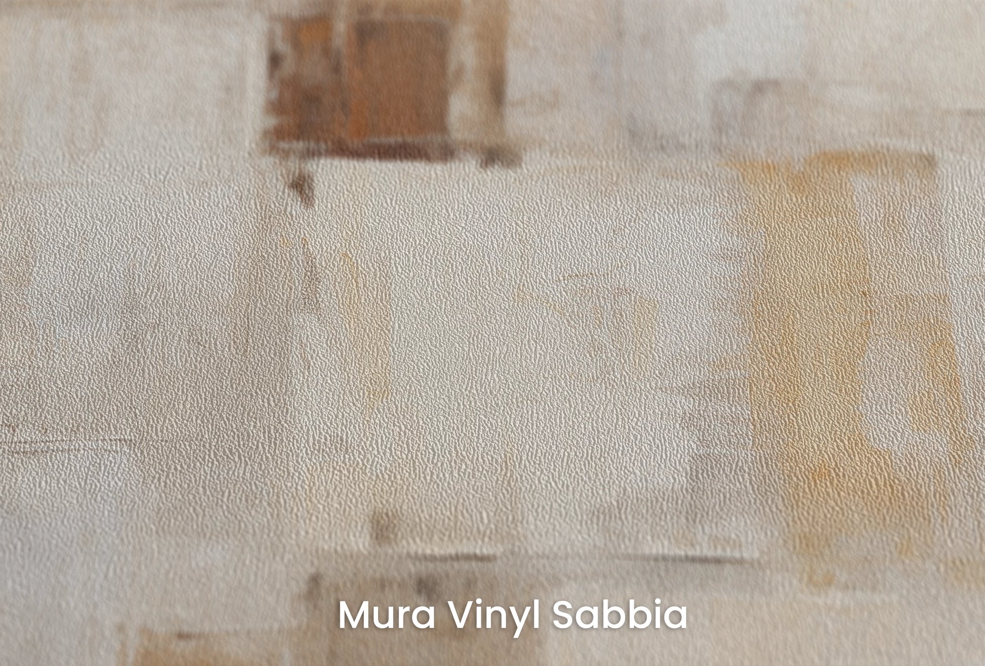 Zbliżenie na artystyczną fototapetę o nazwie Neutral Geometry na podłożu Mura Vinyl Sabbia struktura grubego ziarna piasku.