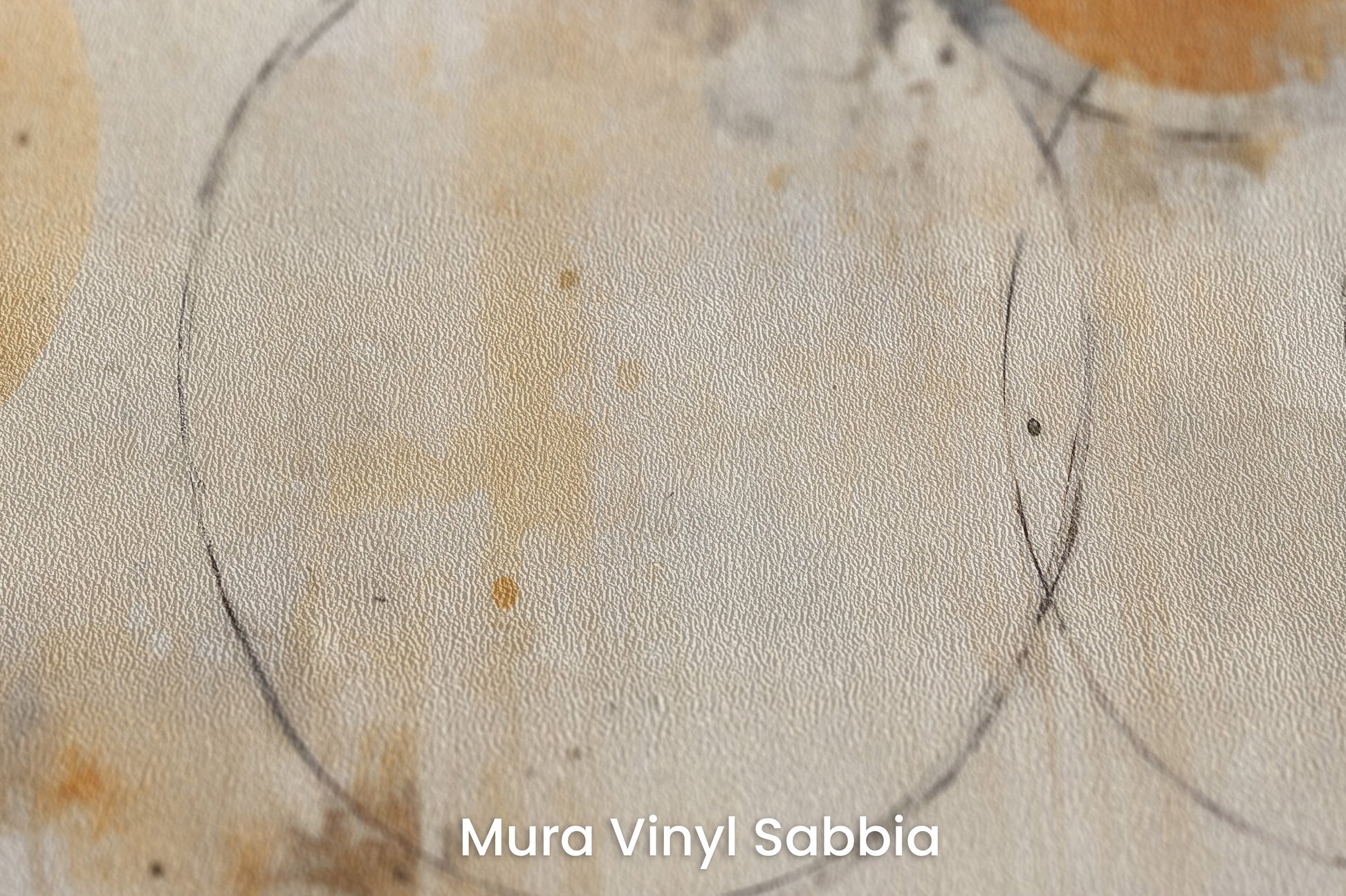 Zbliżenie na artystyczną fototapetę o nazwie ABSTRACT ORBITAL HARMONY na podłożu Mura Vinyl Sabbia struktura grubego ziarna piasku.