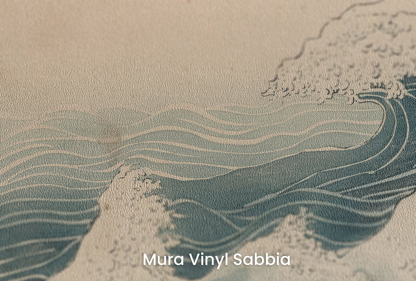 Zbliżenie na artystyczną fototapetę o nazwie Crimson Wave na podłożu Mura Vinyl Sabbia struktura grubego ziarna piasku.