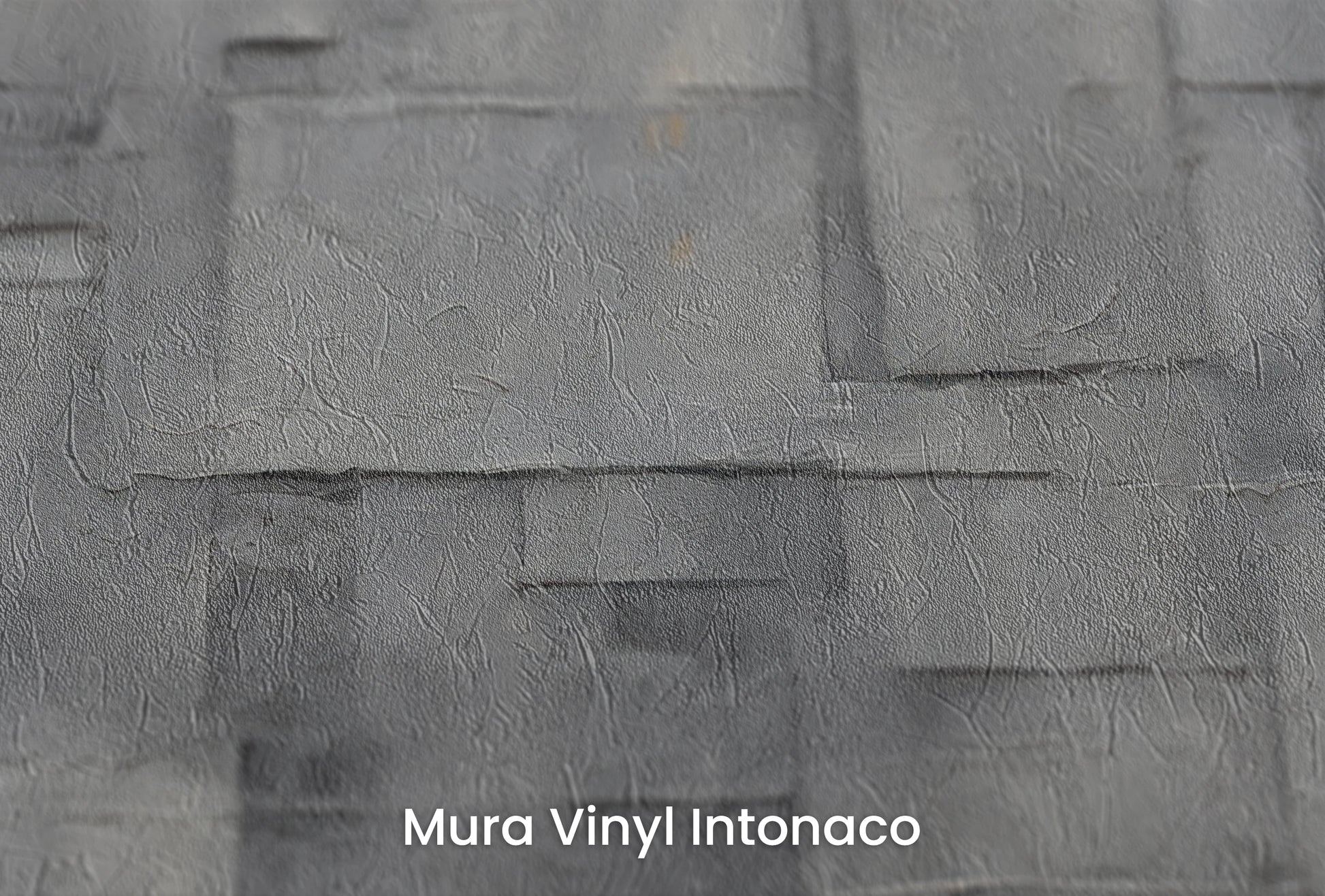 Zbliżenie na artystyczną fototapetę o nazwie Urban Cubism na podłożu Mura Vinyl Intonaco - struktura tartego tynku.